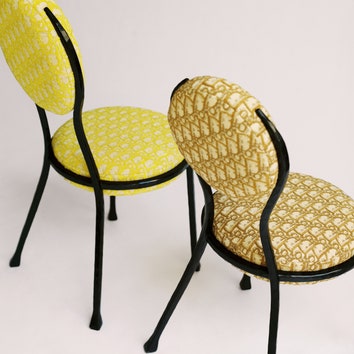 Medallion Chair: 17 художников и дизайнеров переосмыслили культовое кресло Dior