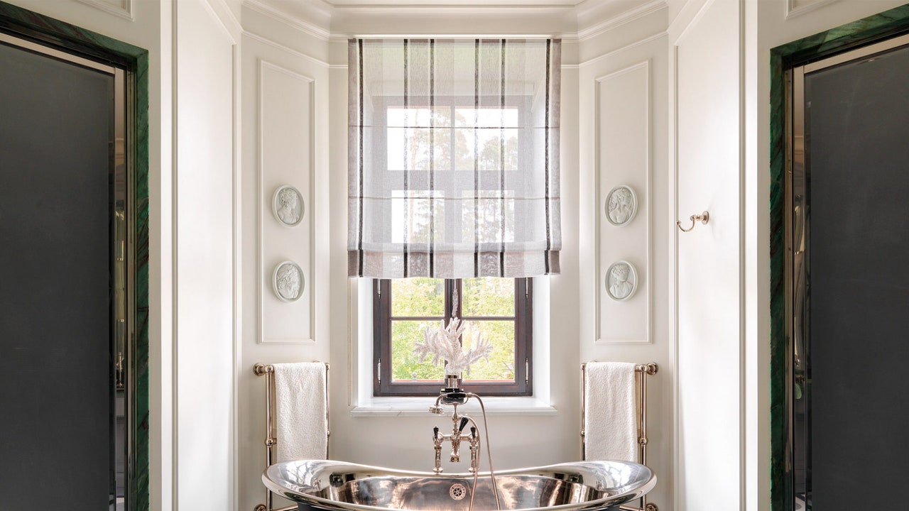 Дизайн ванной комнаты с окном - лучшие решения для интерьера на фото от SALON