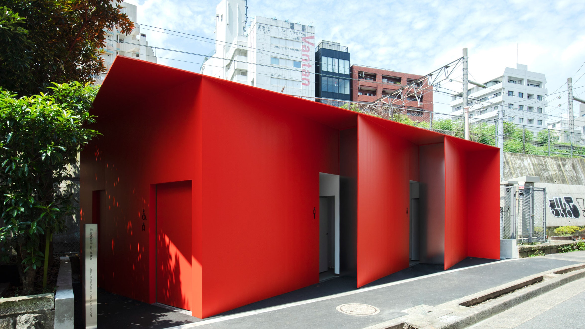 Известные архитекторы построили к Олимпиаде 2020 в Токио новые общественные туалеты 9 проектов