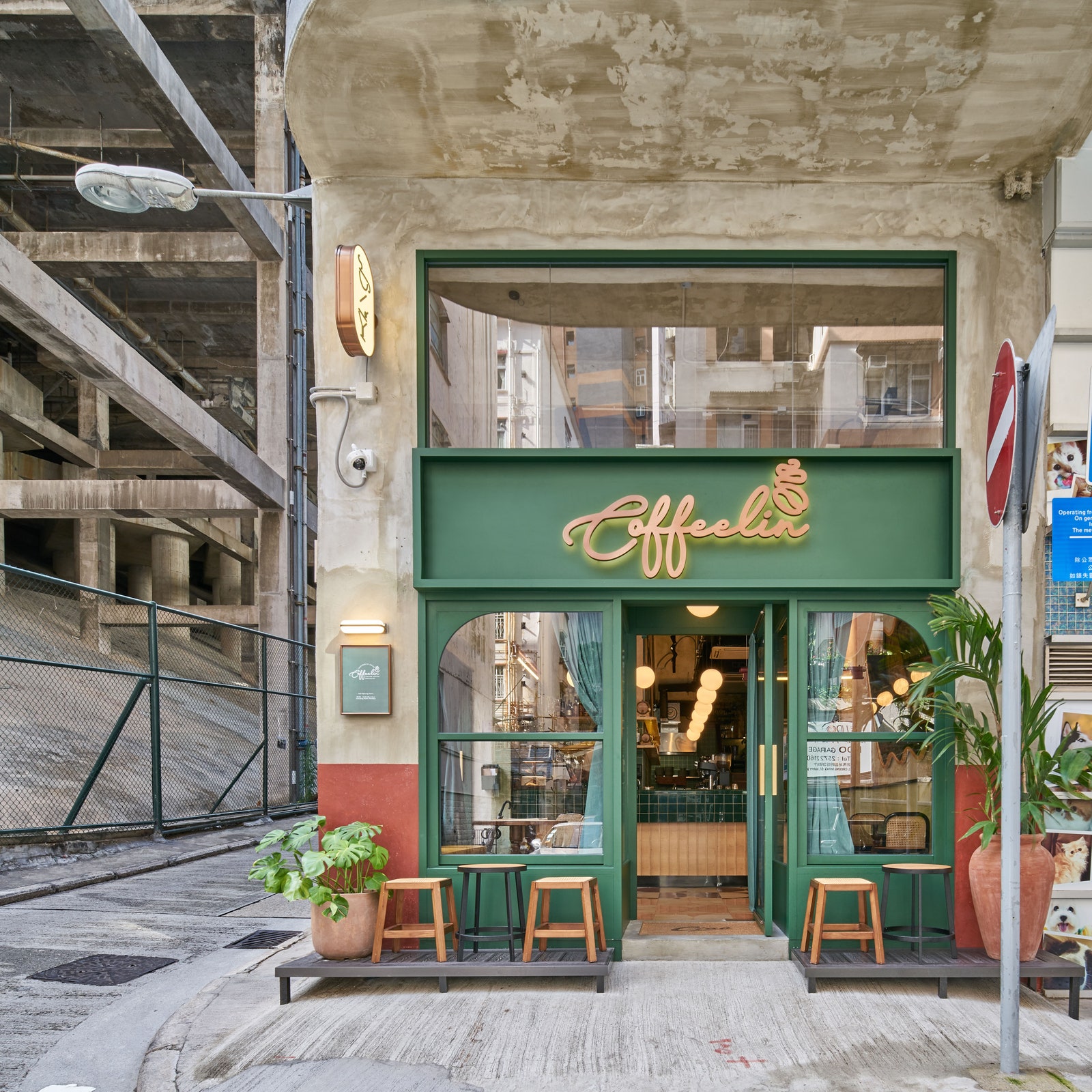 Итальянская кофейня в Гонконге