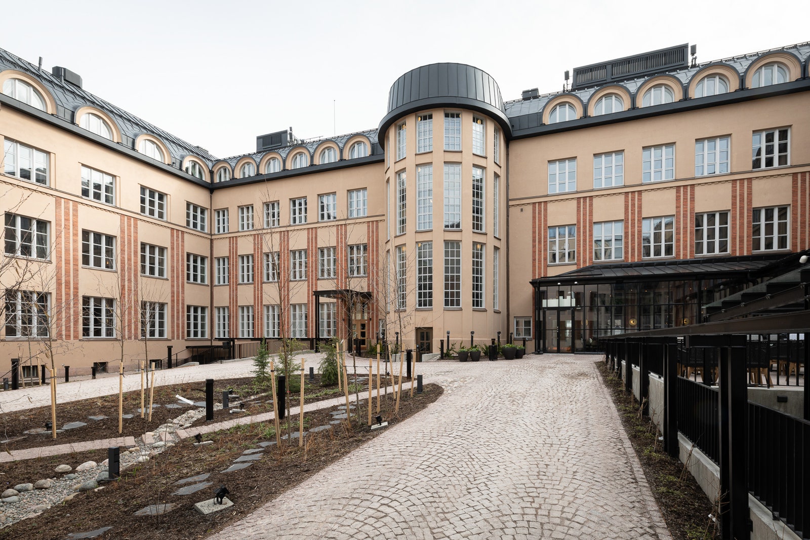 Новый отель в историческом здании в Хельсинки