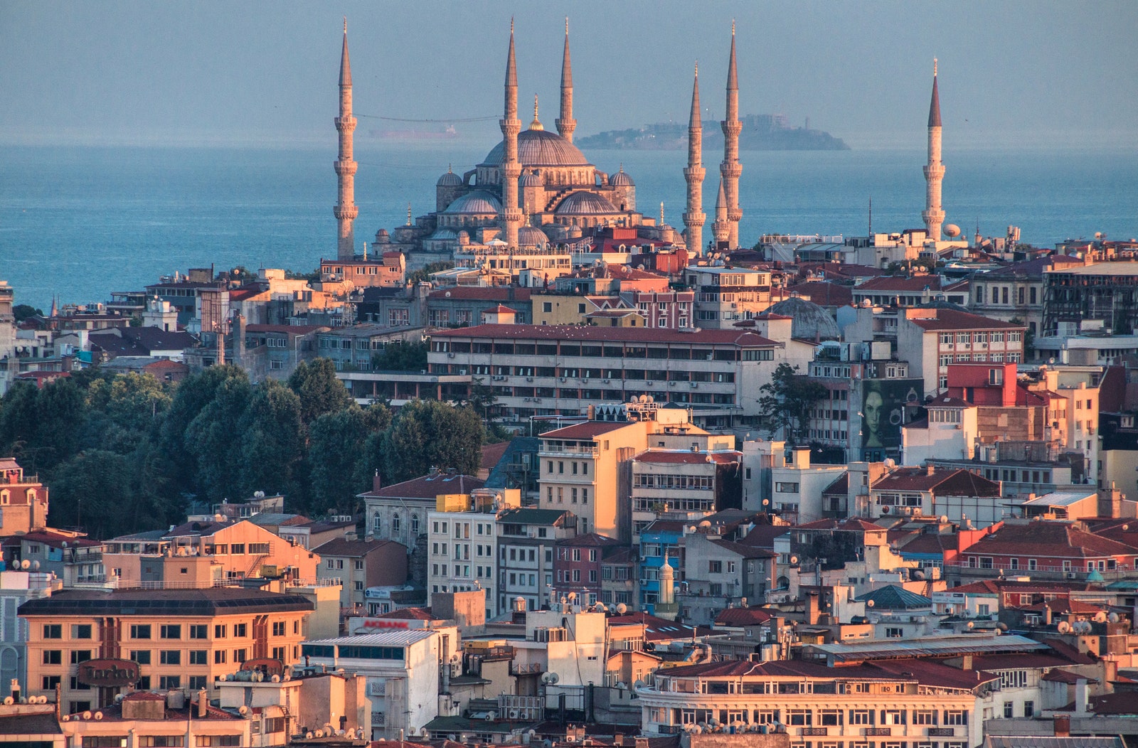 Гид по Стамбулу рестораны отели и интересные места для любителей дизайна