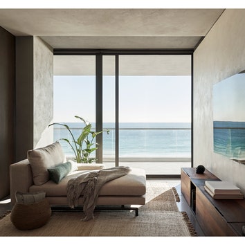 Минималистская квартира с видом на океан