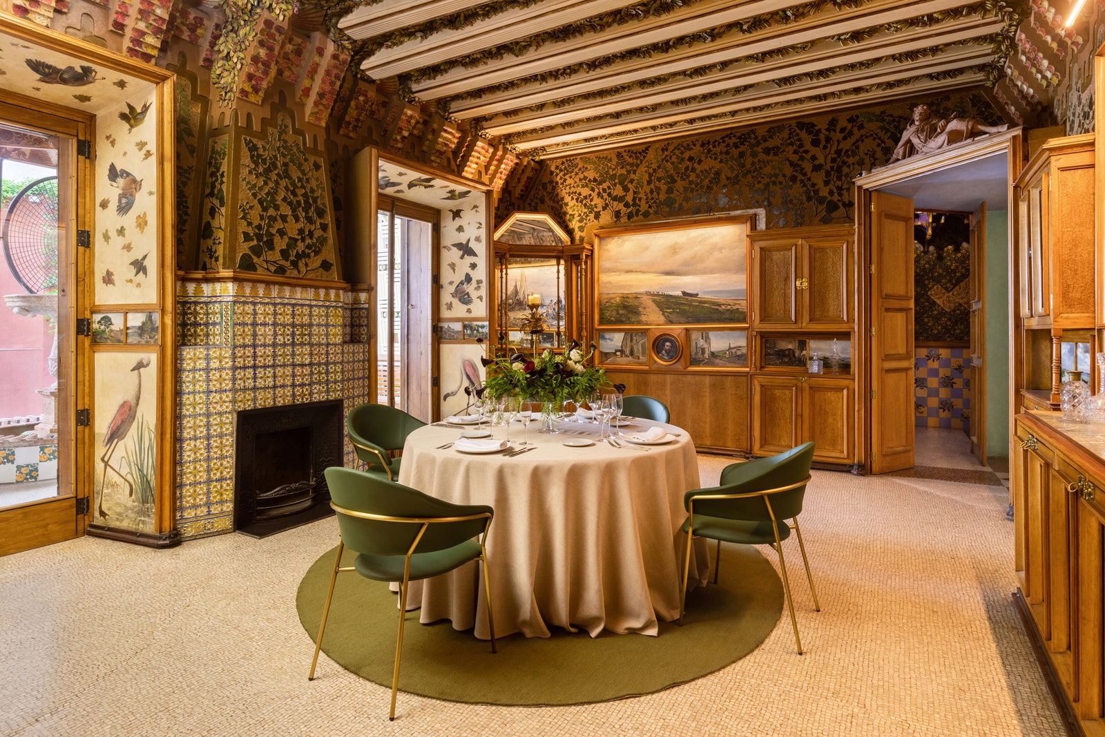 Ночь в музее дом Висенс архитектора Антонио Гауди сдается в аренду