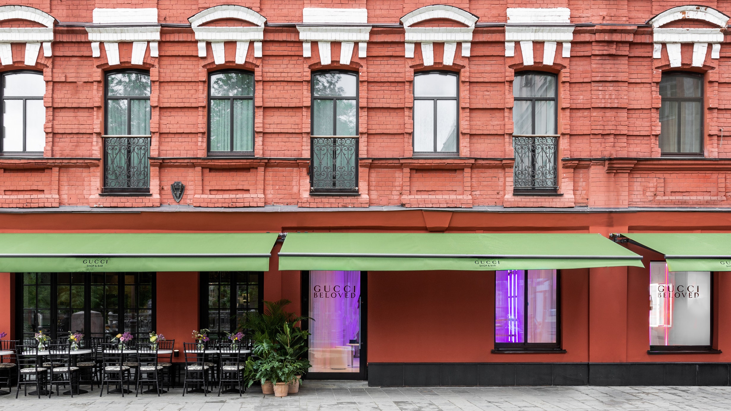 В Москве открылся попаппроект Gucci Shop  Bar