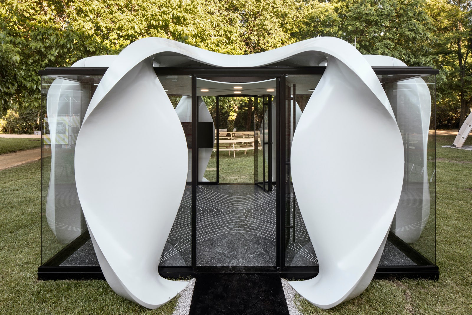Мобильный конференцзал от Zaha Hadid Architects на Венецианской архитектурной биеннале