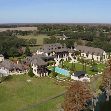 AD Видео: дом у озера за 17,5 миллиона долларов в штате Флорида