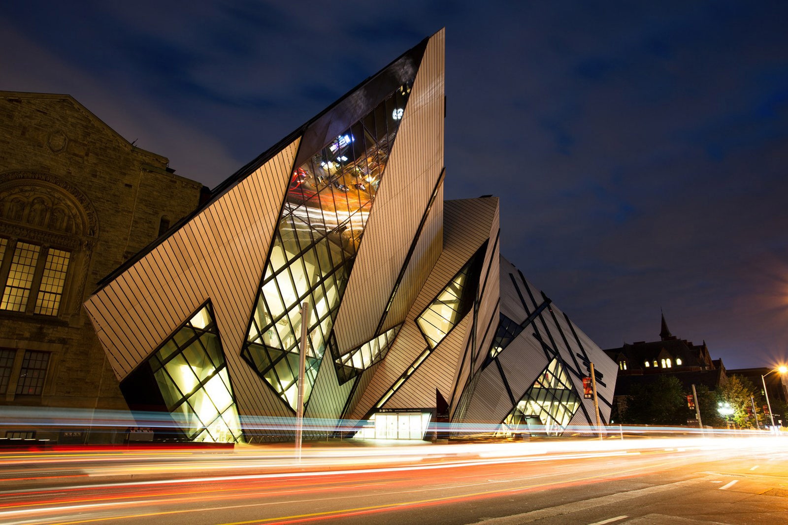 Королевский музей Онтарио Торонто Канада. Архитектор Даниэль Либескинд. Год открытия 2007. www.rom.on.ca
