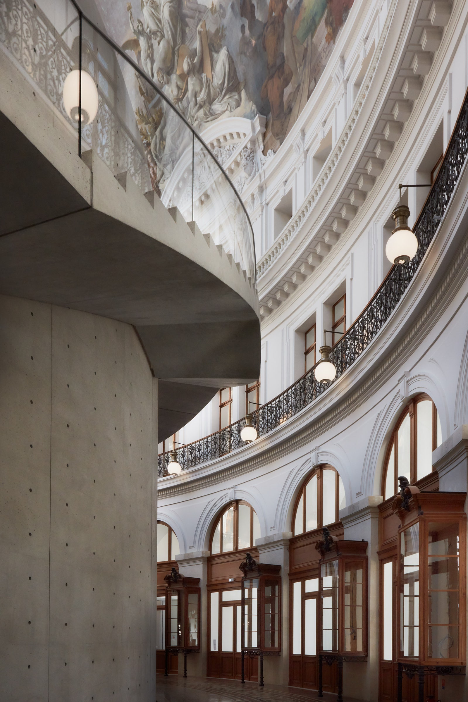 Музей современного искусства Франсуа Пино по проекту Тадао Андо