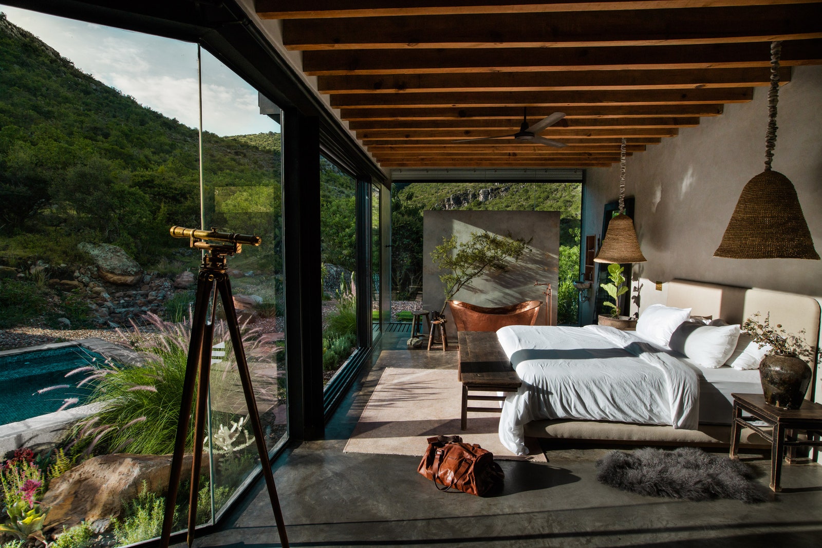 Зеркальный дом в горах Мексики