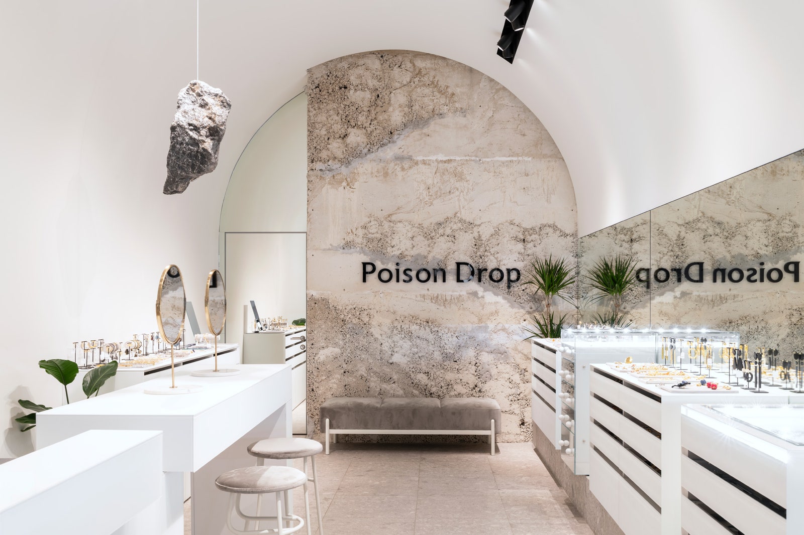 Интерьер нового магазина для Poison Drop