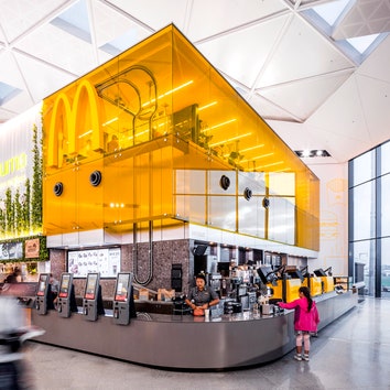 “Кухня в небе”: компактный Макдоналдс в аэропорту Сиднея