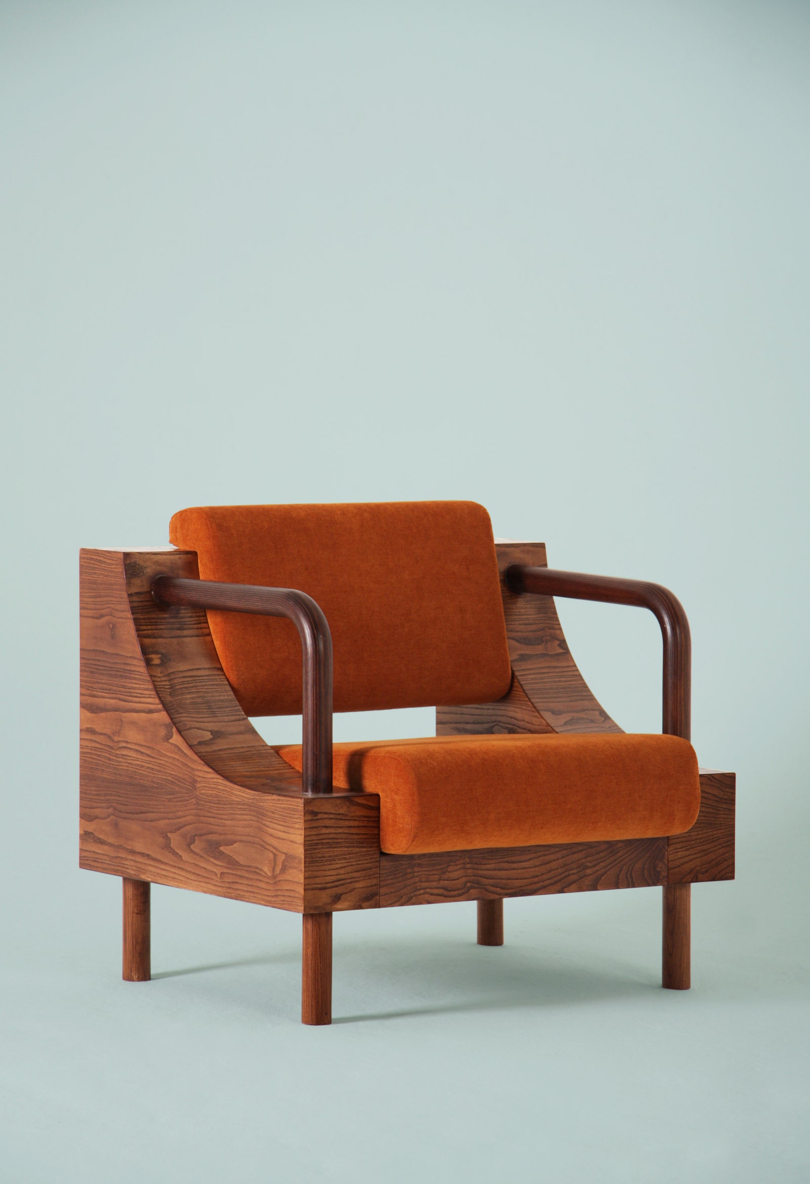Кресло из коллекции Normative спроектировано для Milan Design Week 2019.