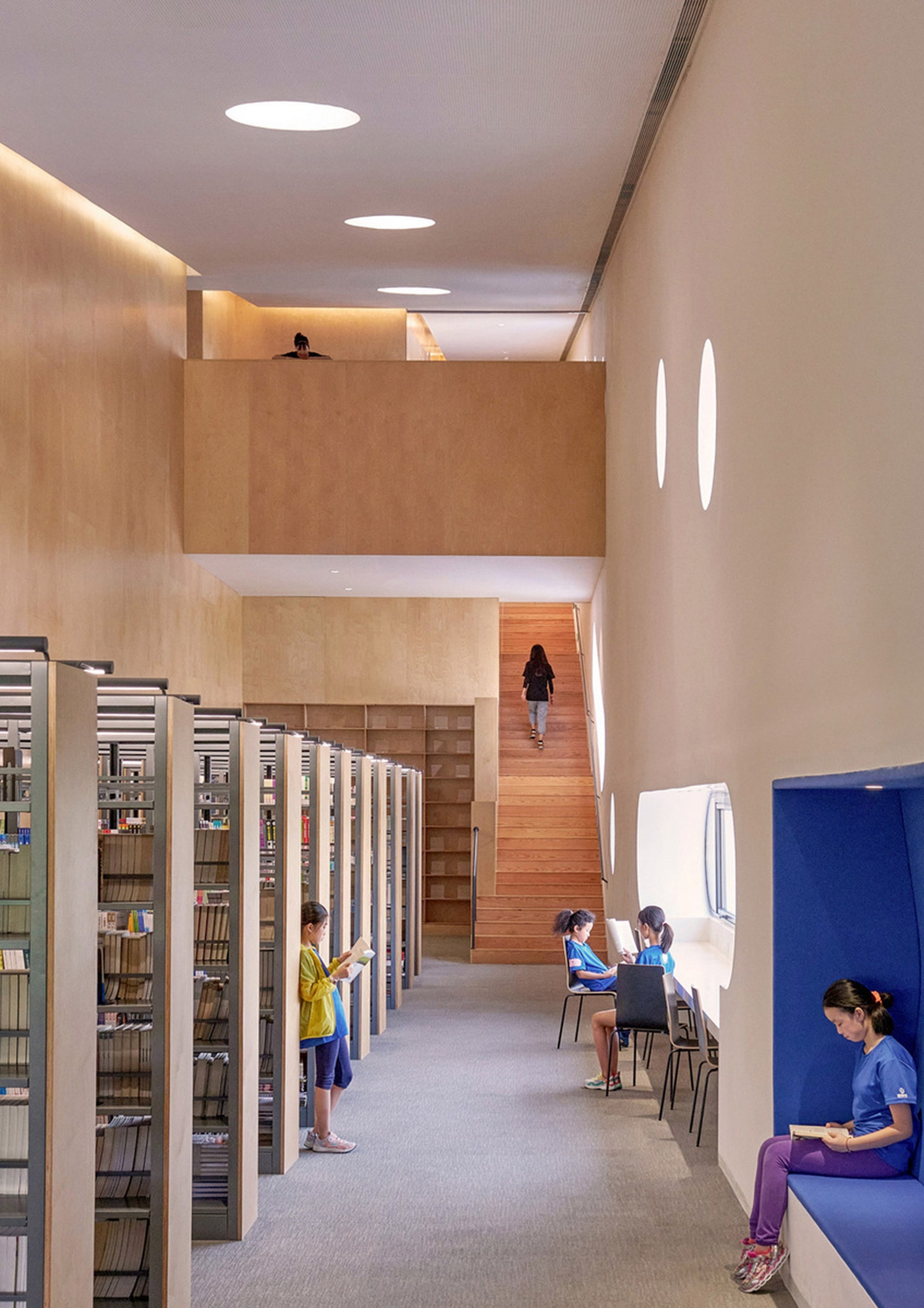 Школьная библиотека в Пинхэ
