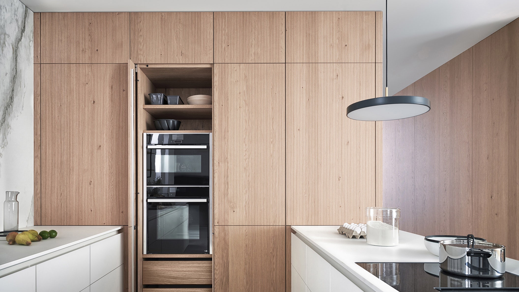 Кухня в стиле мягкого минимализма новая архитектурная коллекция от Leicht
