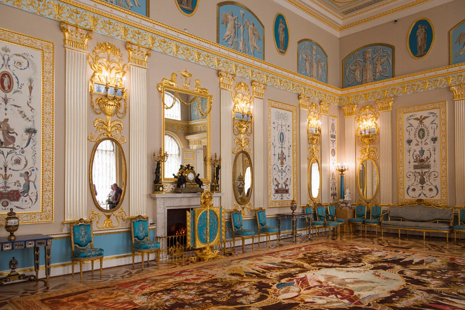 Жизнь покоролевски 5 самых красивых дворцов России