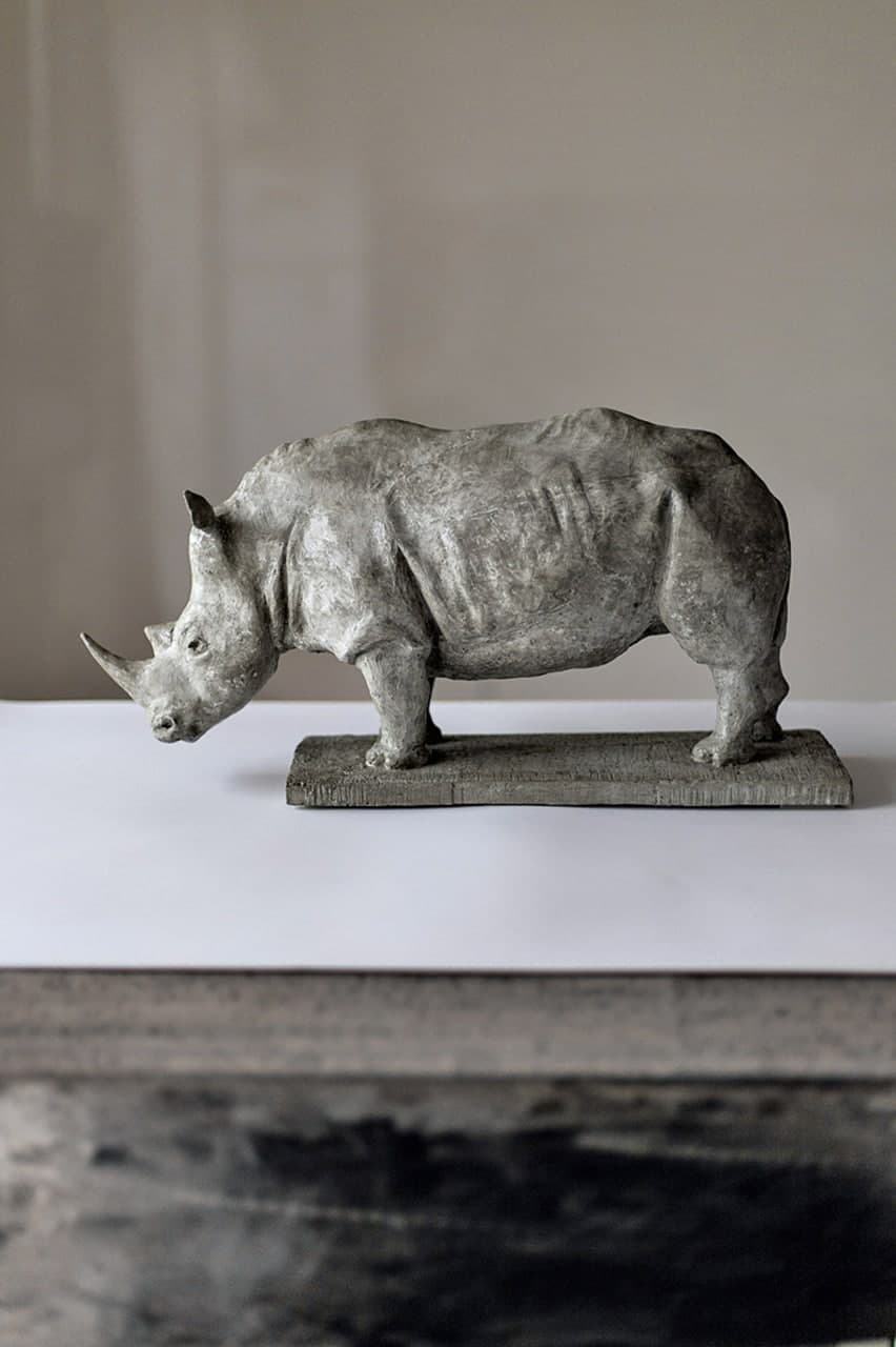 Бетонная скульптура Rhino.