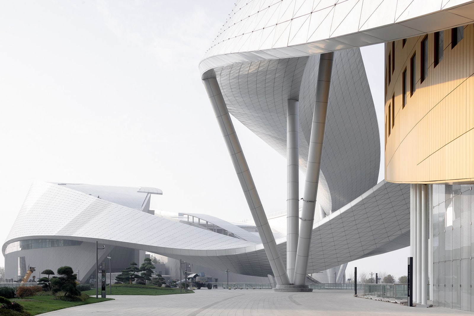 Новый культурный центр в Китае по проекту Кристиана де Портзампарка