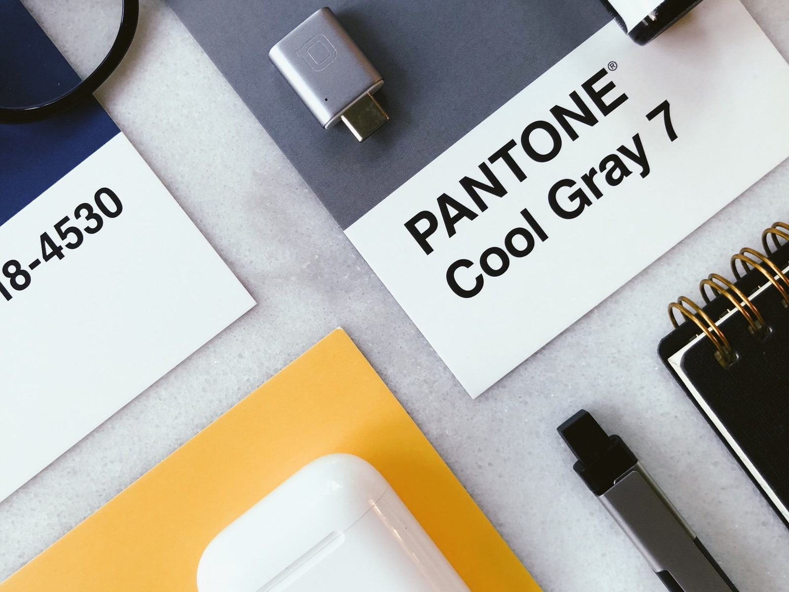 Тест AD: как хорошо вы разбираетесь в цветах Pantone