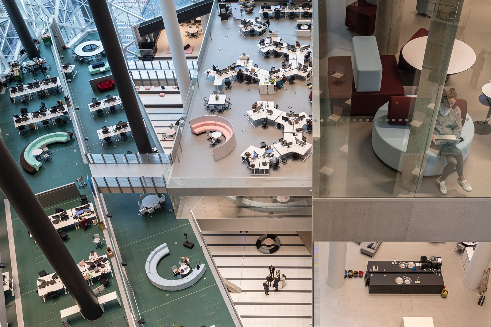 В Берлине открылось новое здание Axel Springer по проекту OMA