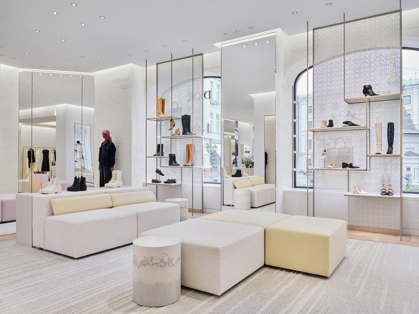 Обновленный бутик Dior в Столешниковом переулке