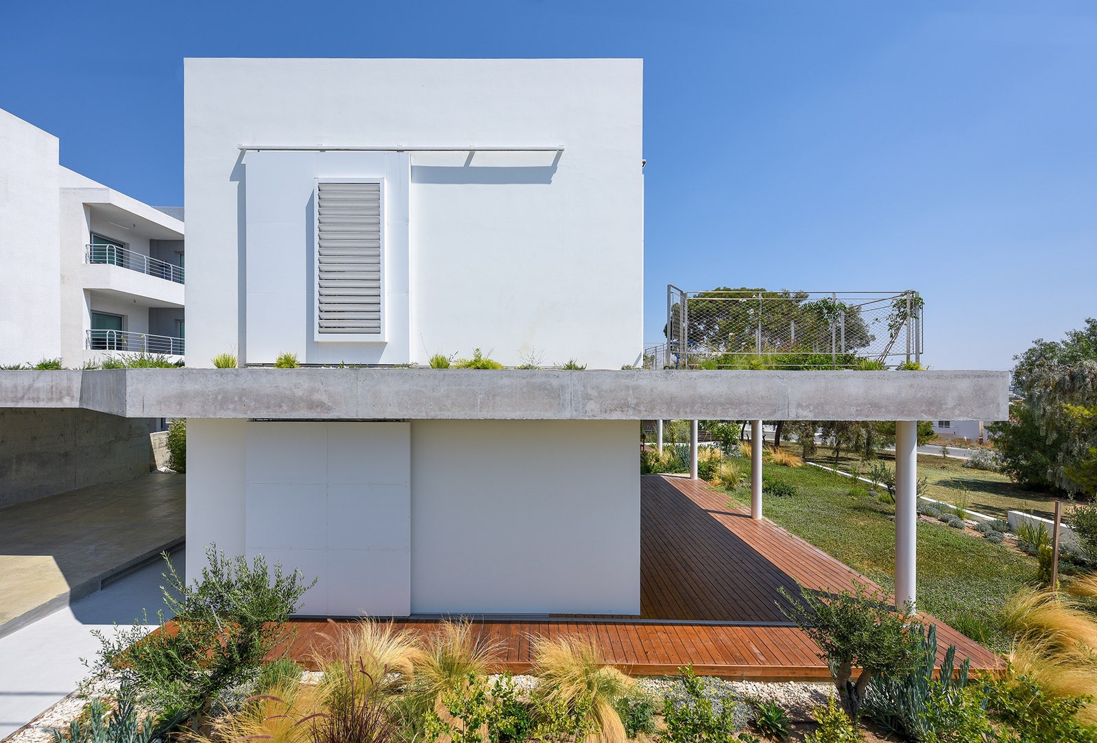 Дом с зелеными террасами в Никосии