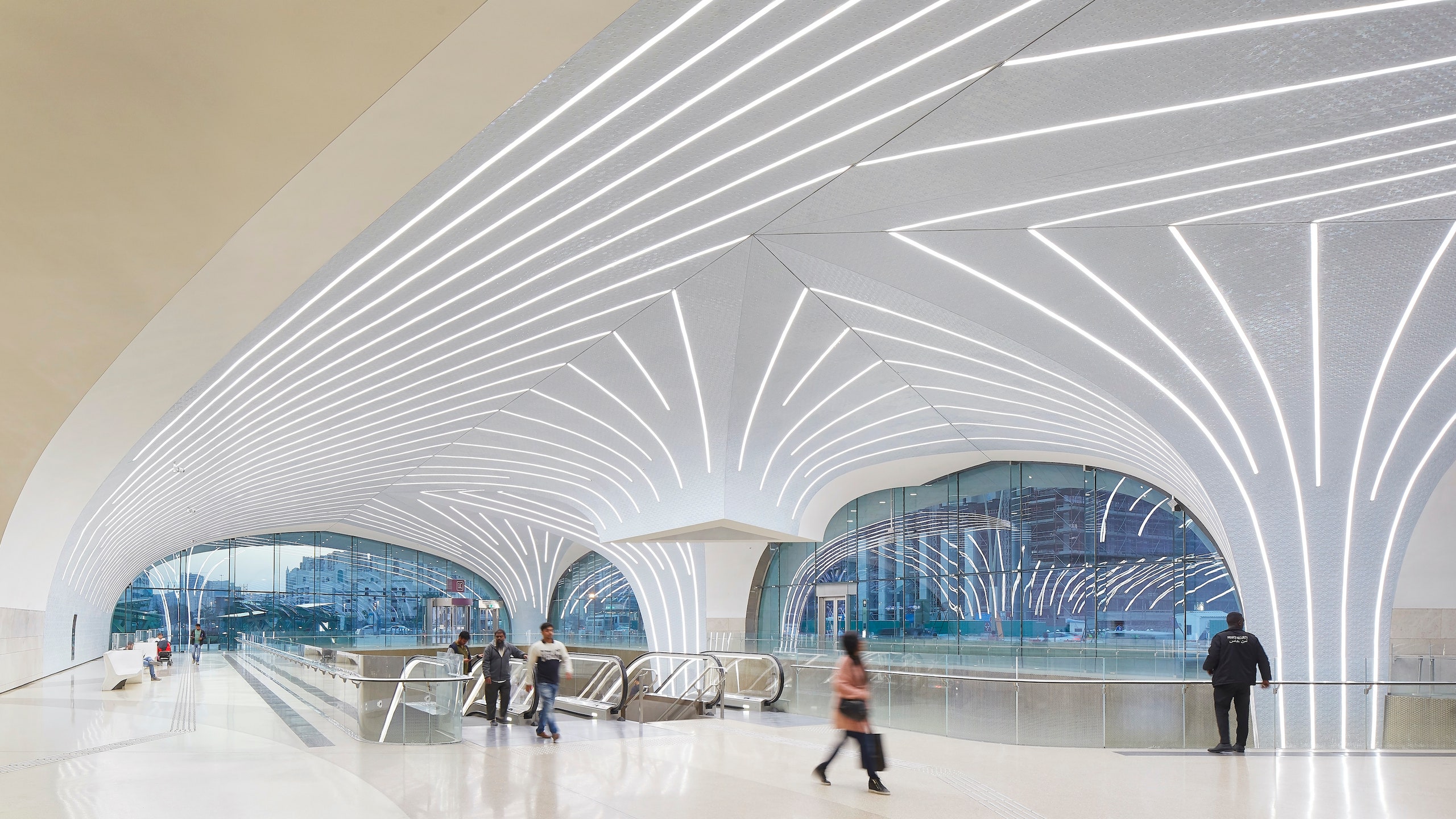 Павильон беспилотного метро в Дохе по проекту UNStudio