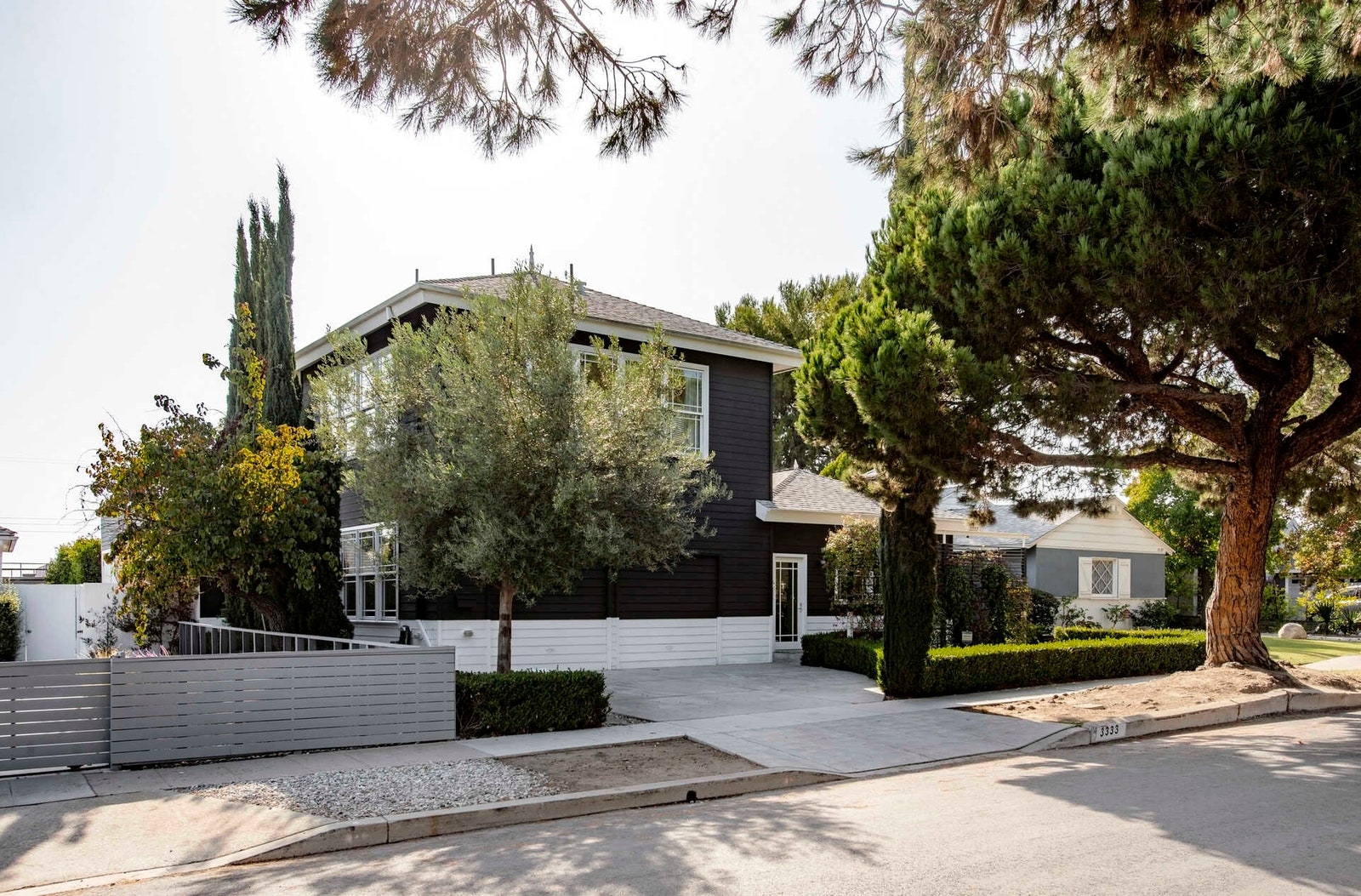 Дом дизайнера Филиппа Старка в ЛосАнджелесе выставлен на продажу