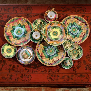 Новая коллекция фарфоровой посуды от Versace