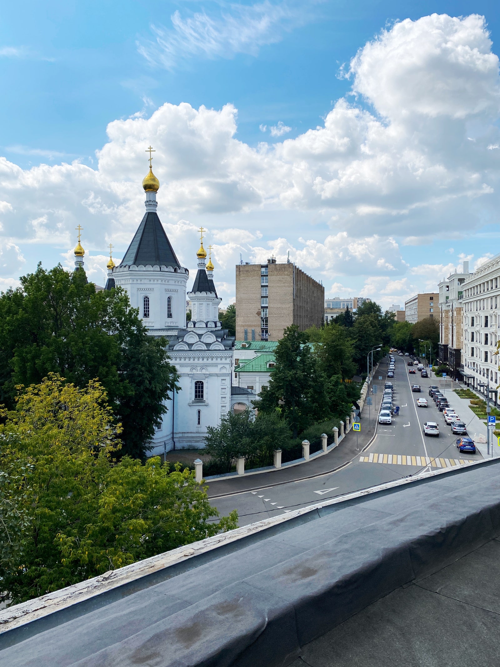 Вид с крыши клуба завода “Каучук”. Фото Софья Карпенко.