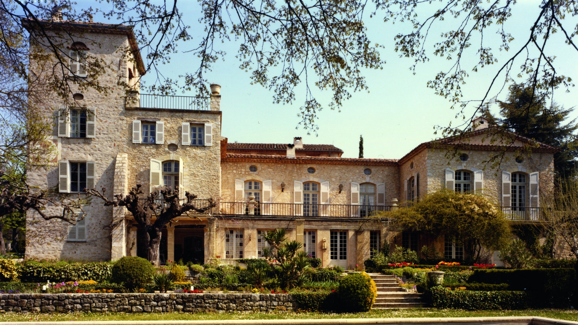 Домлегенда поместье Кристиана Диора Château de La Colle Noire