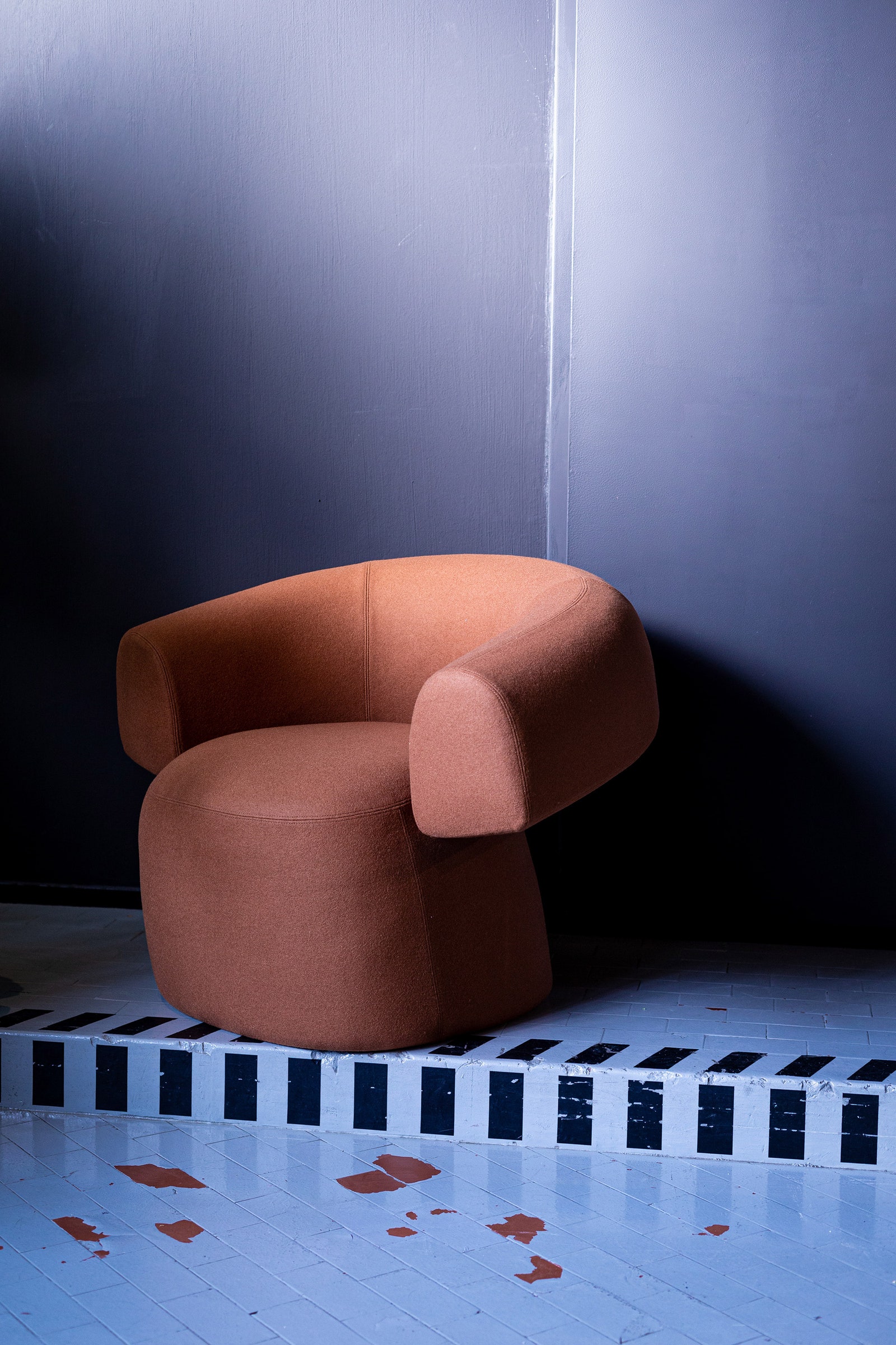 ADLovesSalone кресло Ruff по дизайну Патриции Уркиолы для Moroso