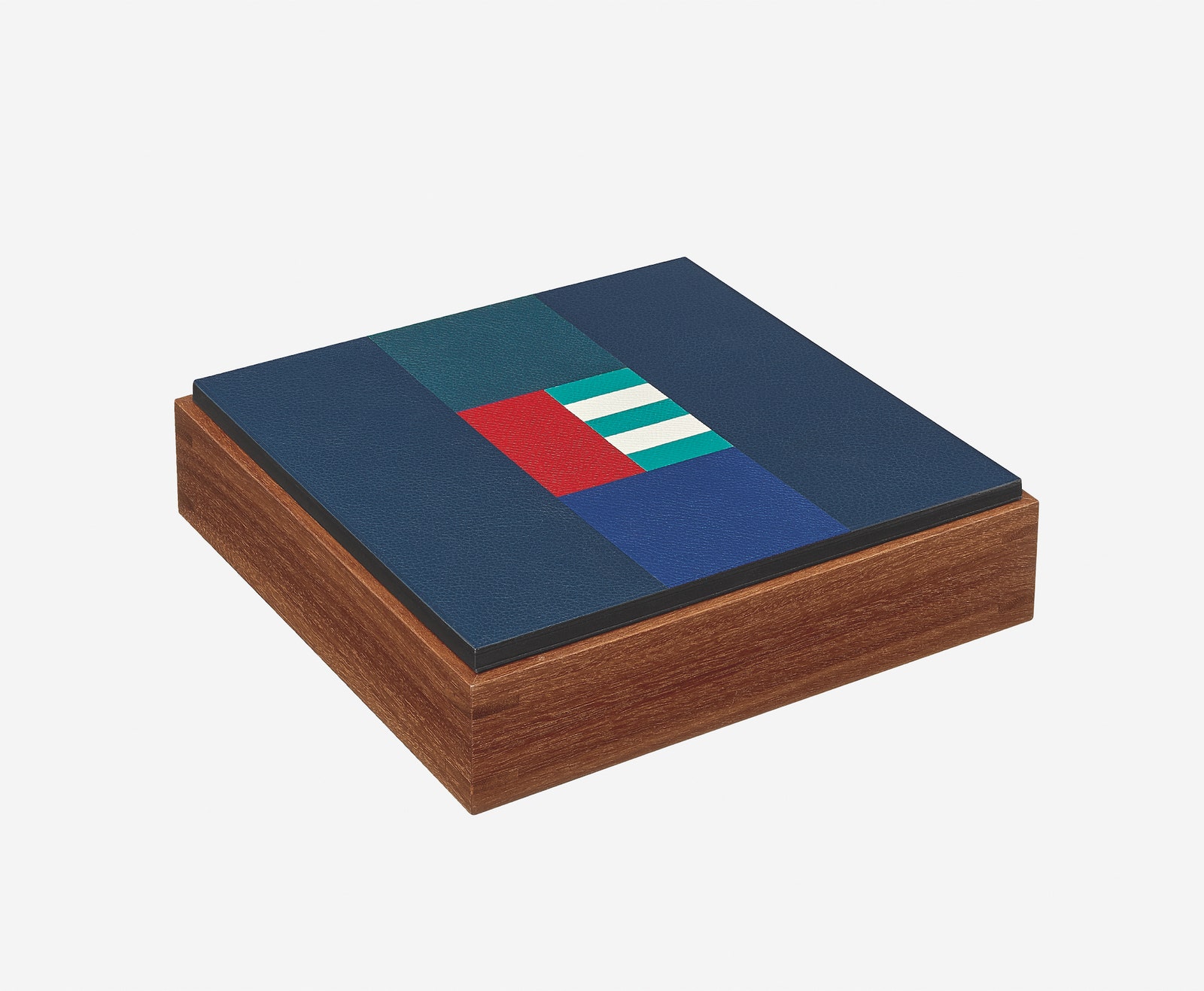 Графика и цвет в новой коллекции предметов для дома от Hermès