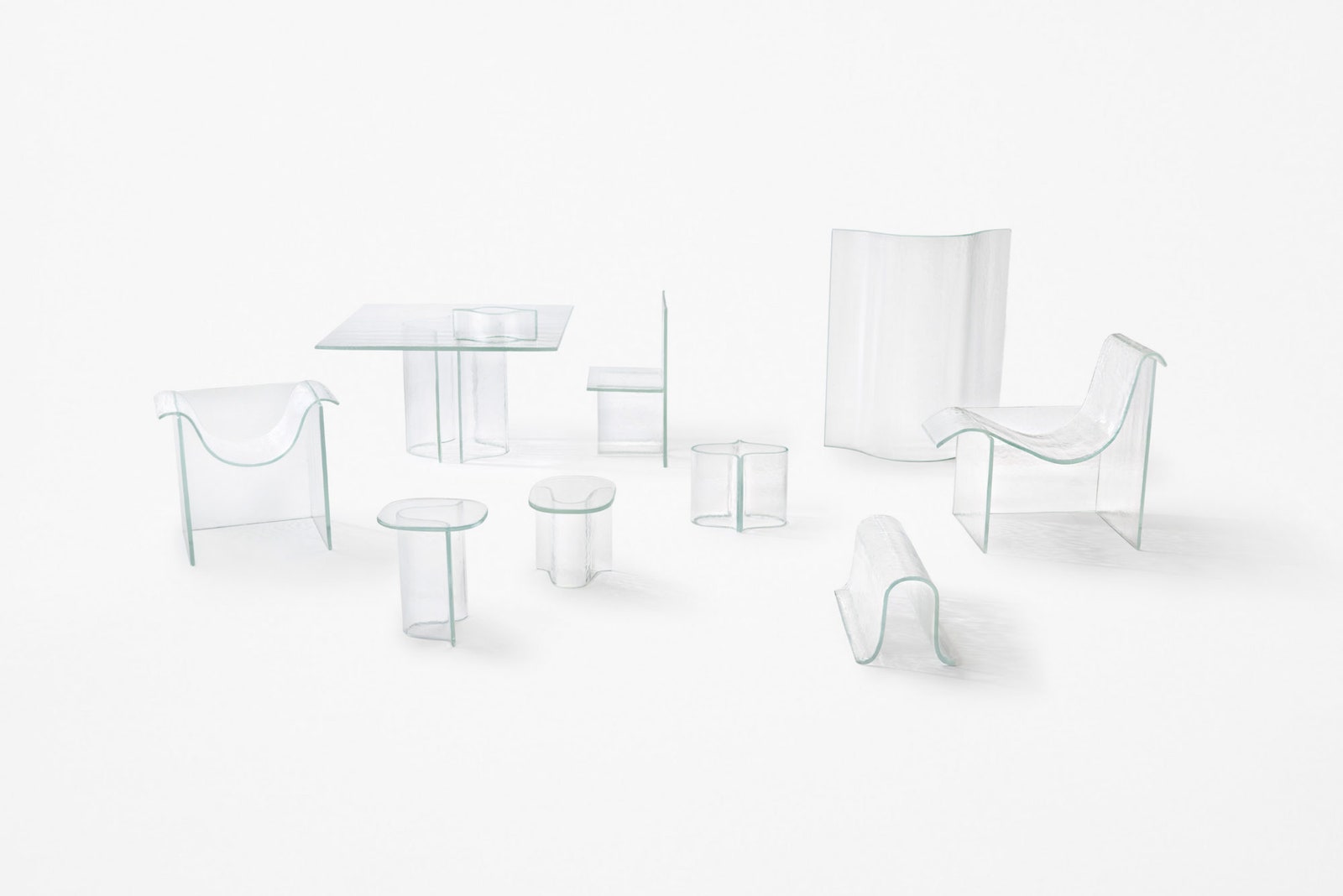 WonderGlass представил на Milan Design Week 2019 стеклянную мебель от Nendo.