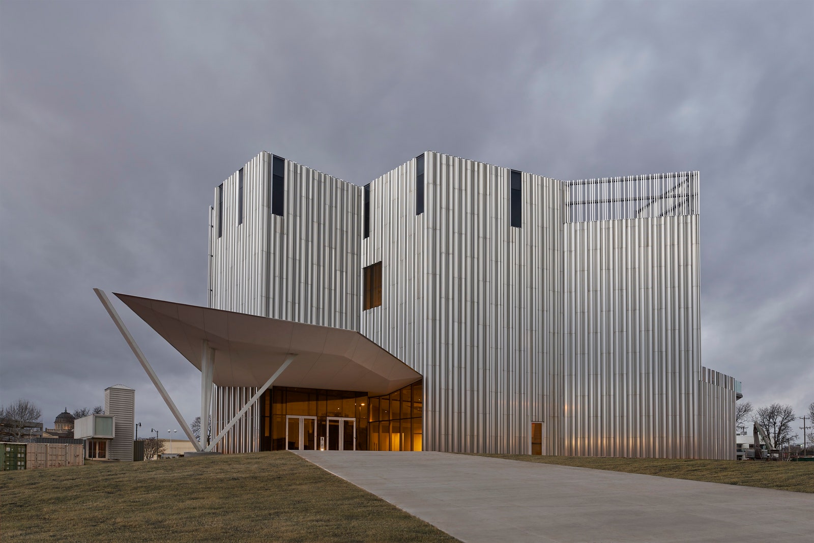 Центр современного искусства Оклахомы с необычным фасадом