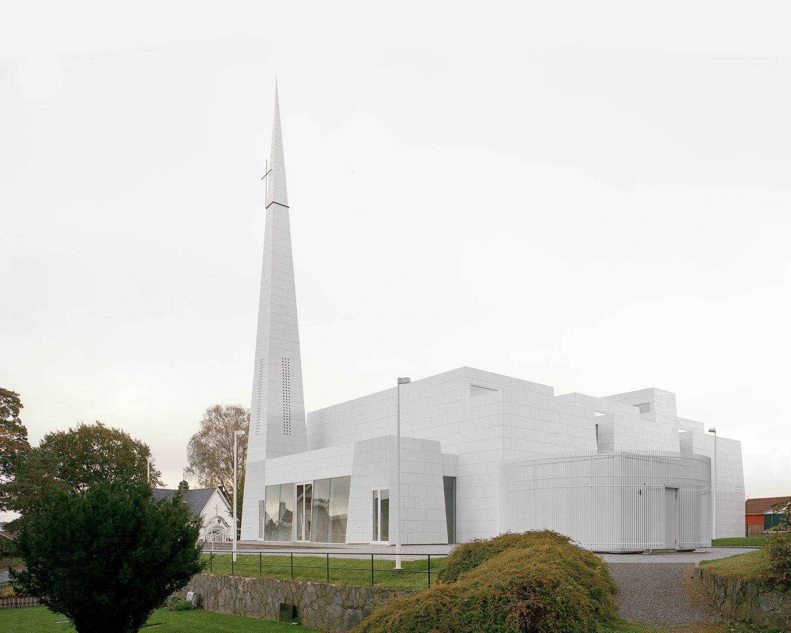 Церковь с фарфоровым фасадом в Норвегии