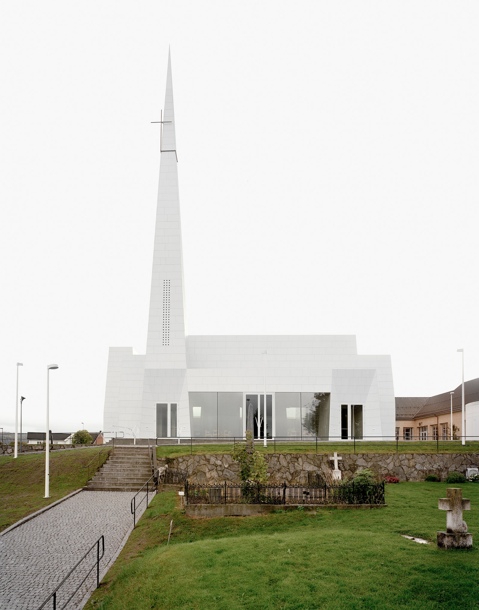 Церковь с фарфоровым фасадом в Норвегии