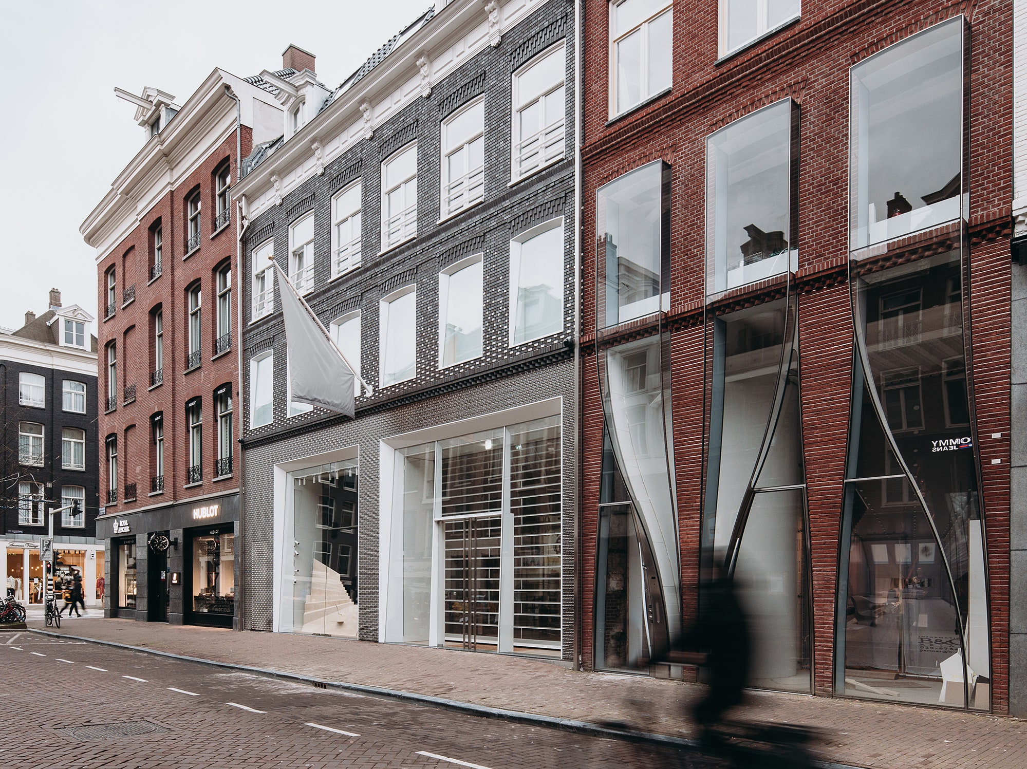 UNStudio erstellt pixelige Fassade für Louis Vuitton-Laden aus