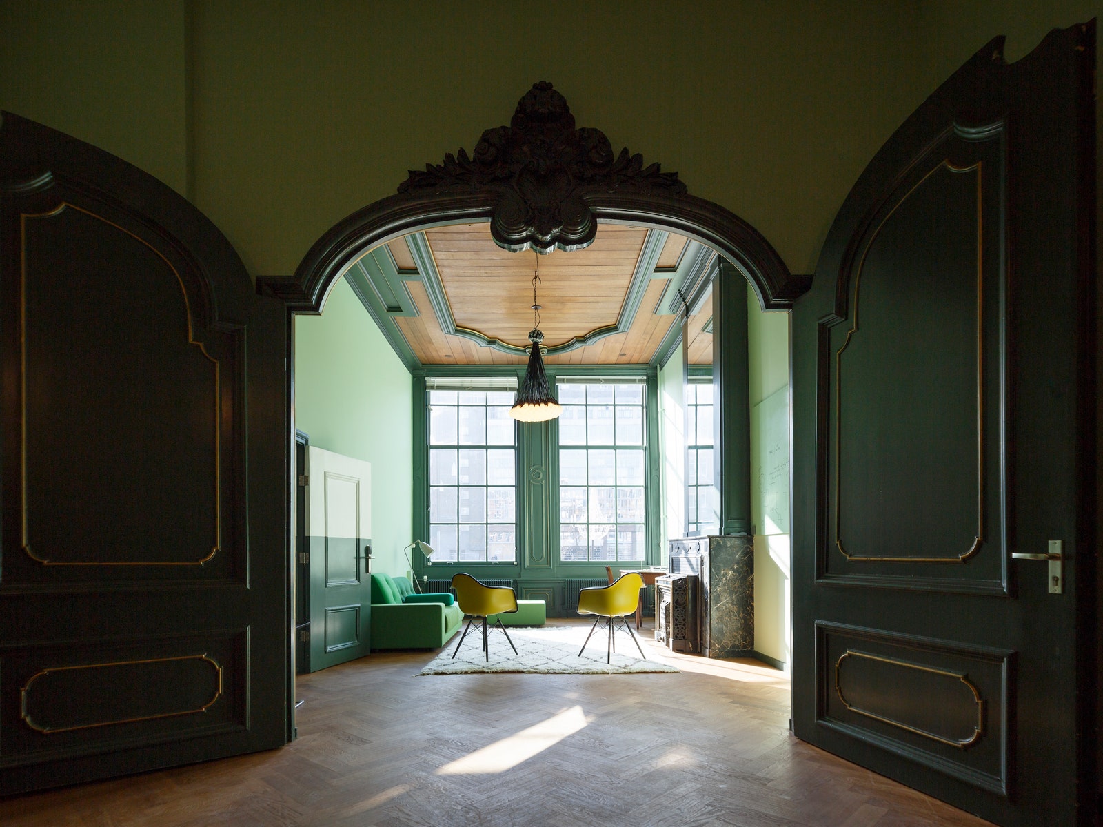 Воссоединение исторических домов-близнецов в проекте архитекторов HOH Architecten