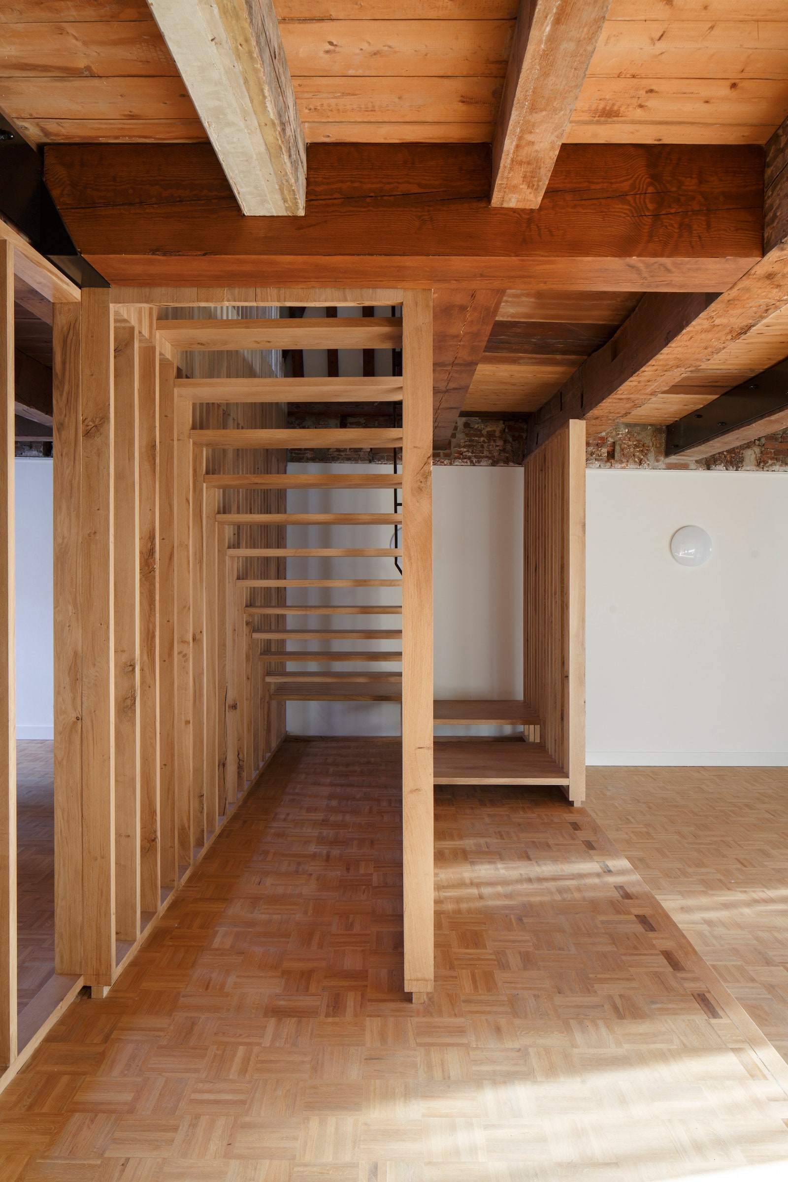 Воссоединение исторических домовблизнецов в проекте архитекторов HOH Architecten