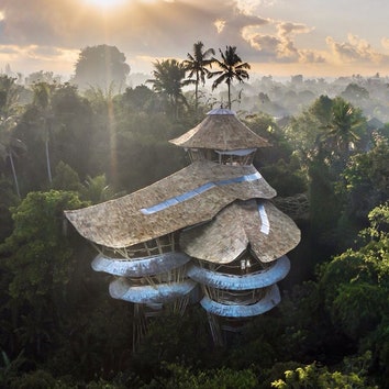 #отпускпообмену: самая высокая вилла из бамбука на Бали