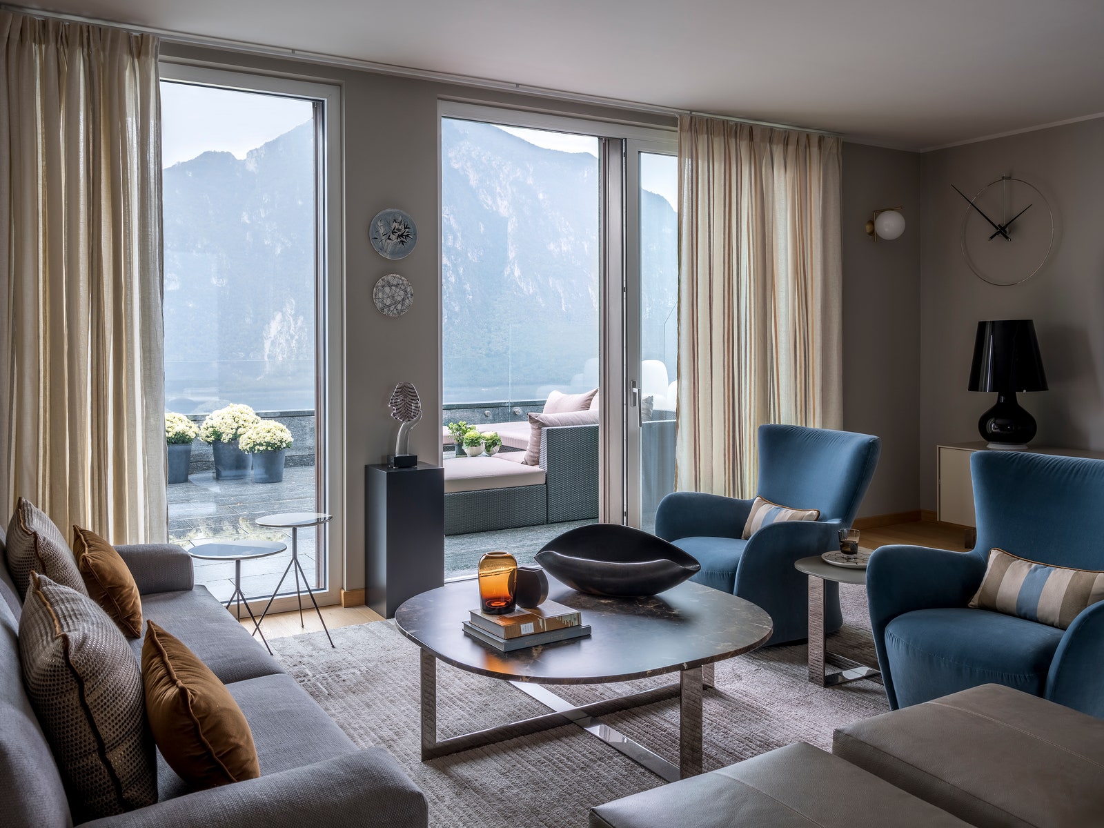 Квартира на берегу озера Лугано, 330 м²