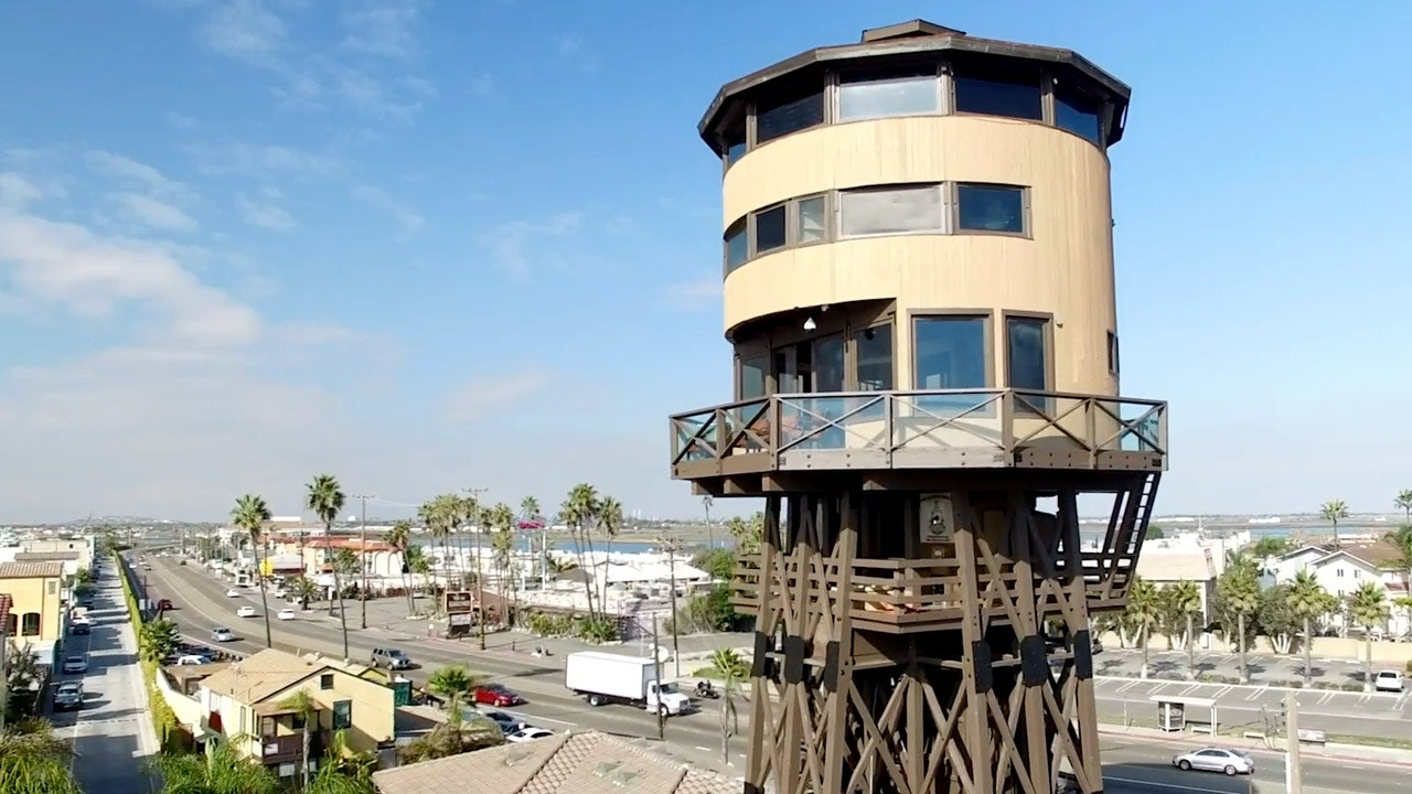 AD Видео роскошный особняк в здании старейшей водонапорной башни Южной Калифорнии