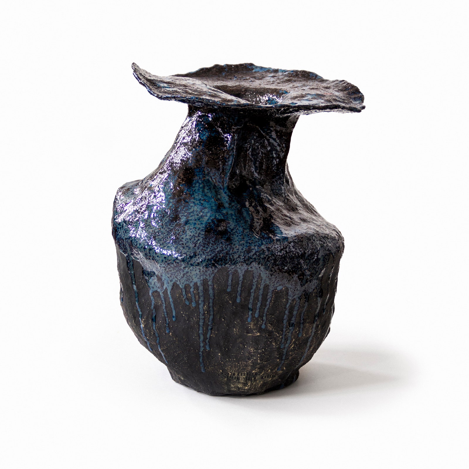 Скульптурные чаши и вазы в американском концептсторе Garde