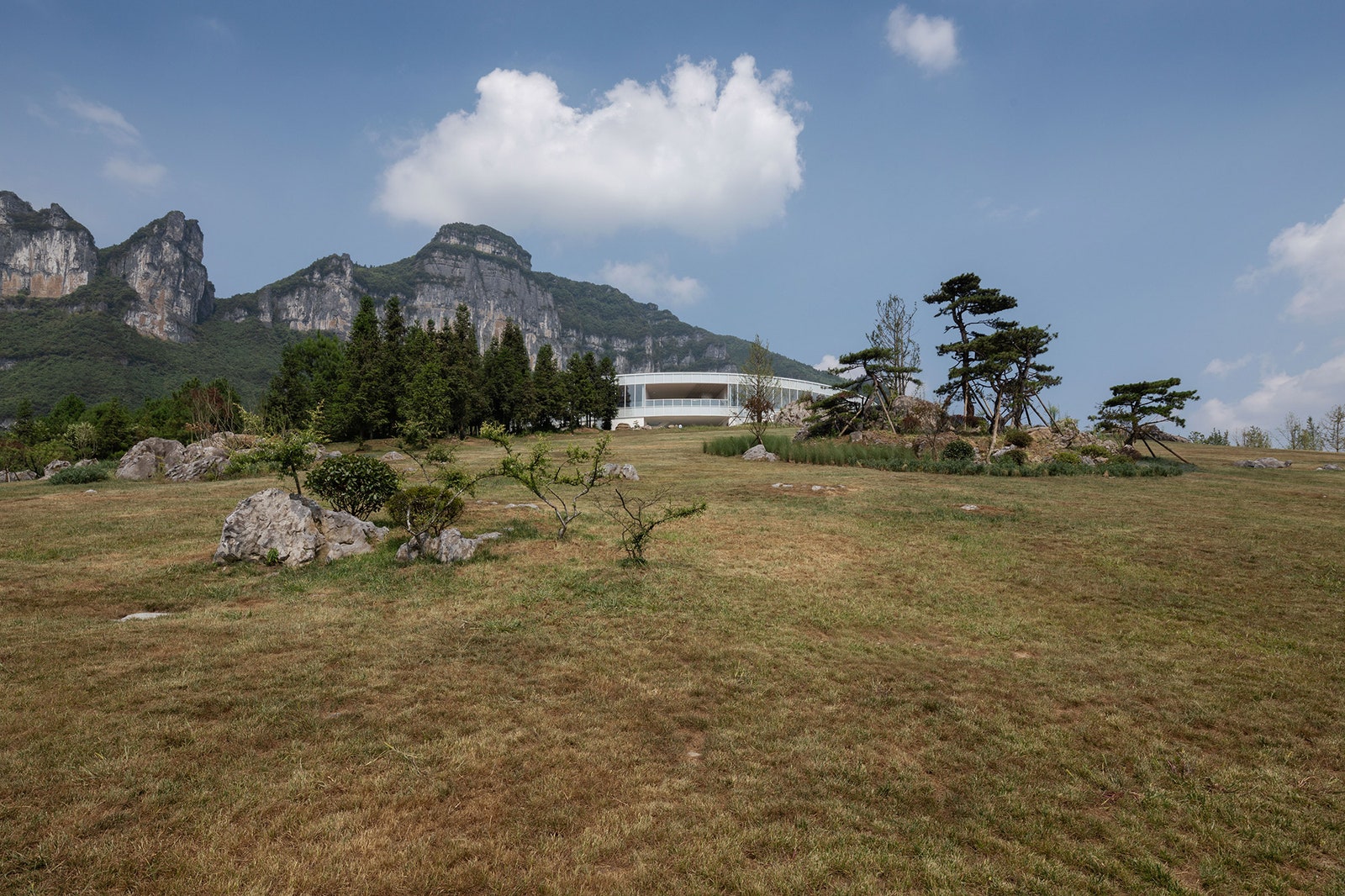 Художественный музей LAB в горах Китая