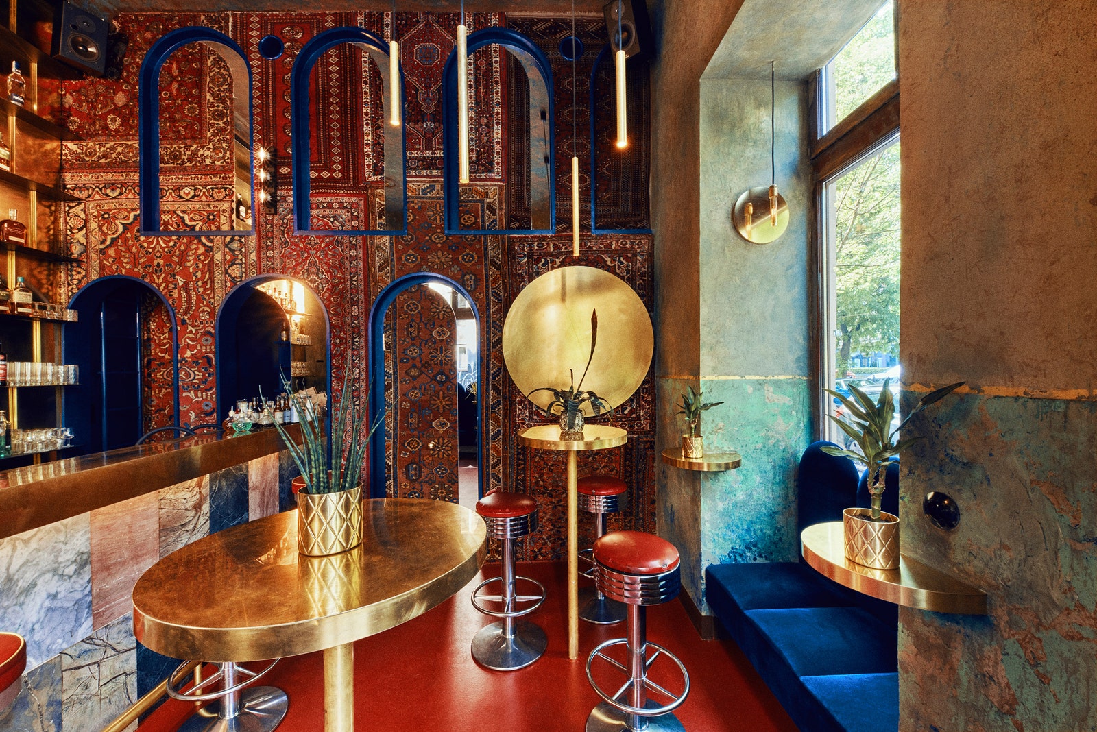 Марокканский стиль в интерьере бар Aura в Варшаве