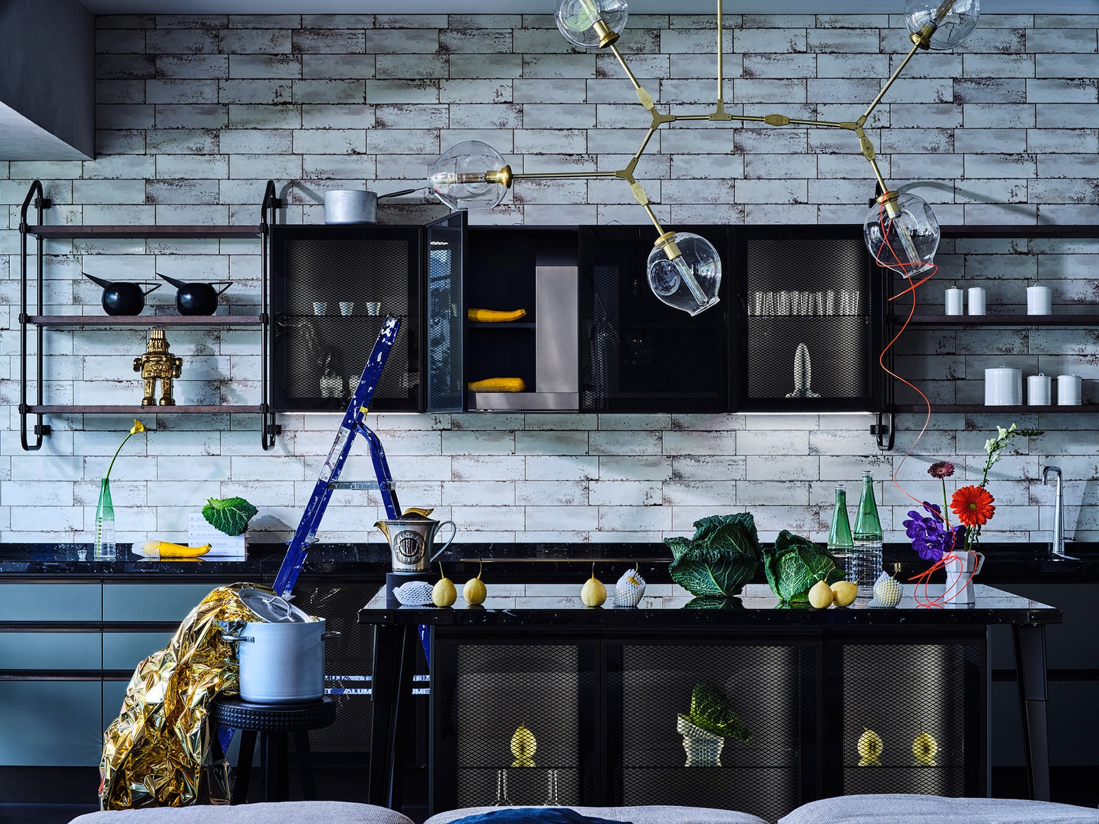 Кухня Scavolini модель Diesel Open Workshop с каменной столешницей матовыми лакированными и стеклянными рифлеными...