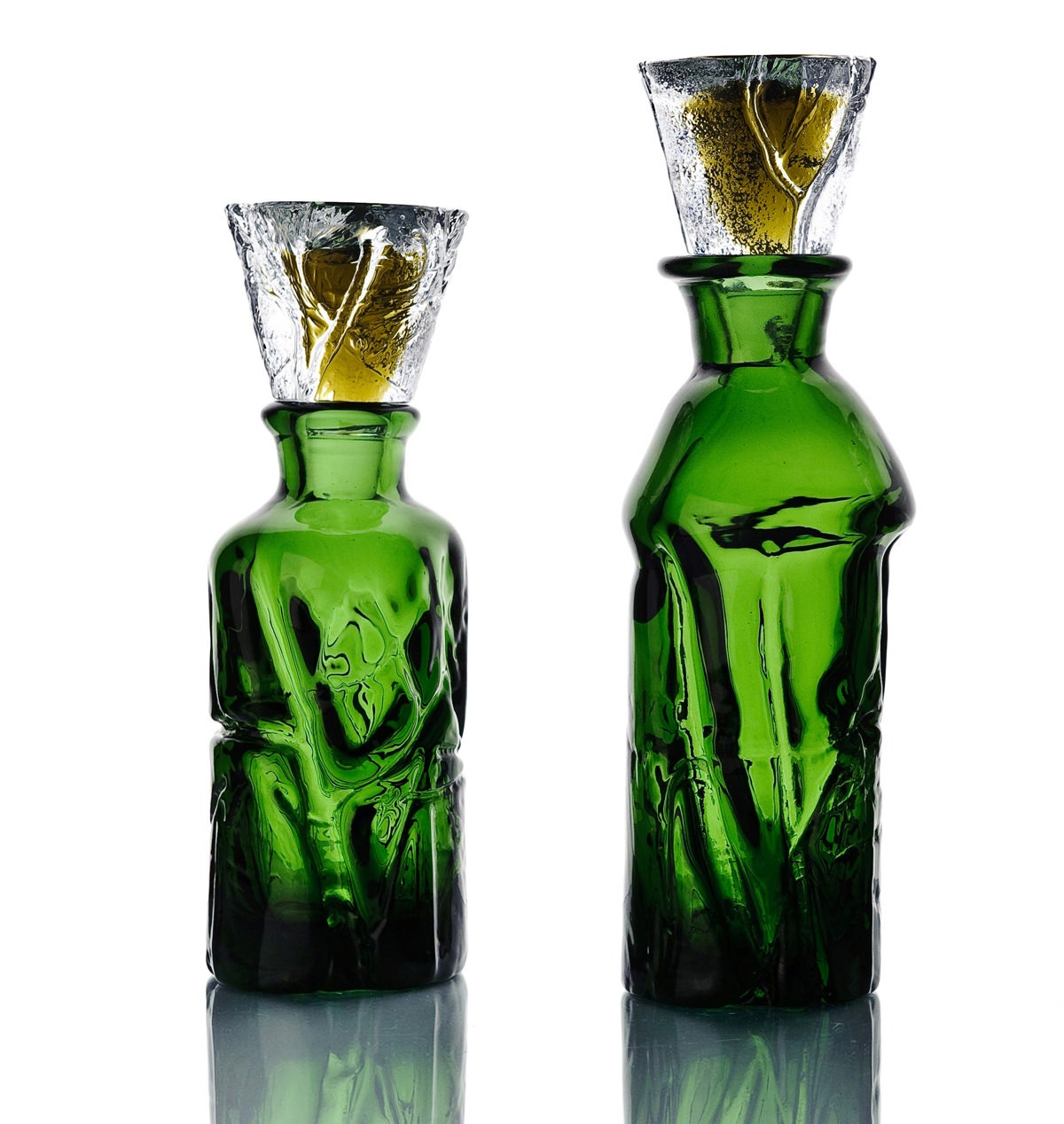 Стеклянные бутылки по проекту Светланы Березиной.