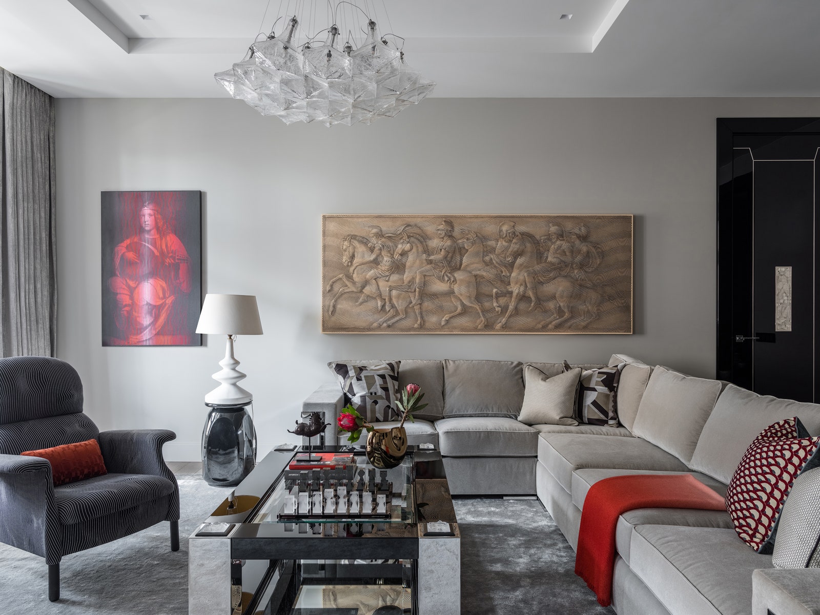 “Хрустальная” квартира, 250 м²
