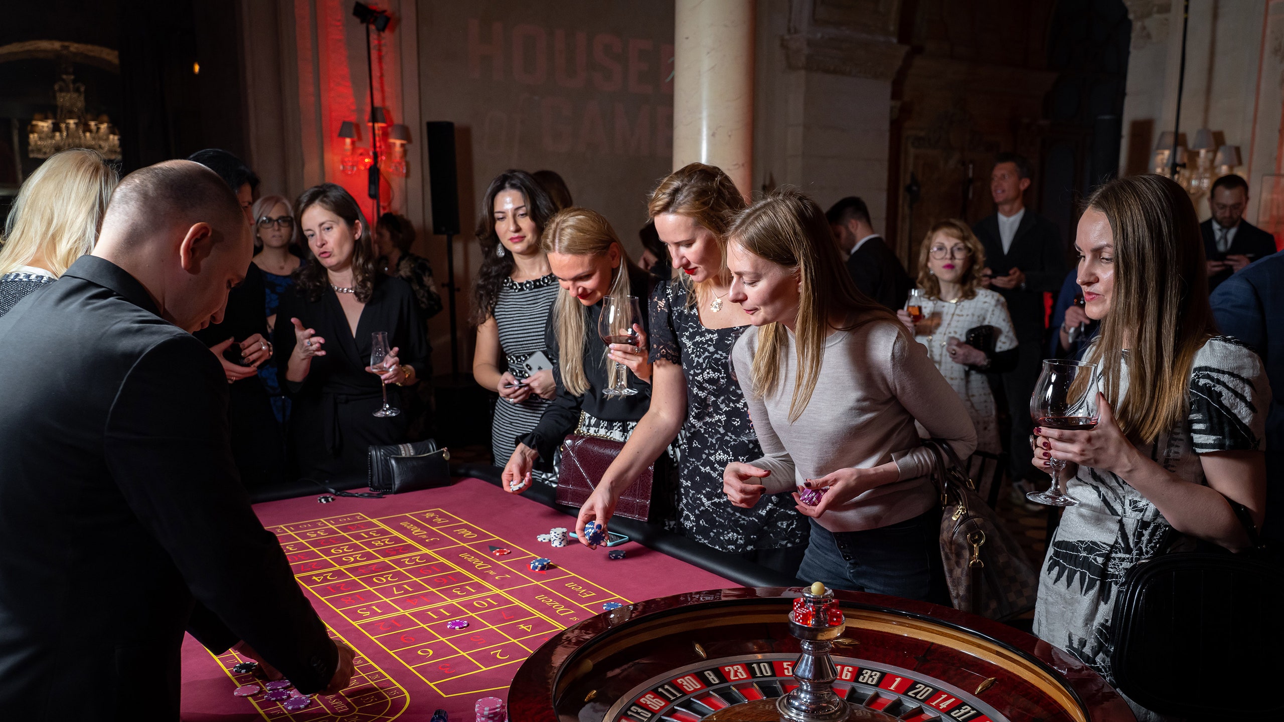 Гости вечеринки House of Games в Maison Baccarat | AD Magazine